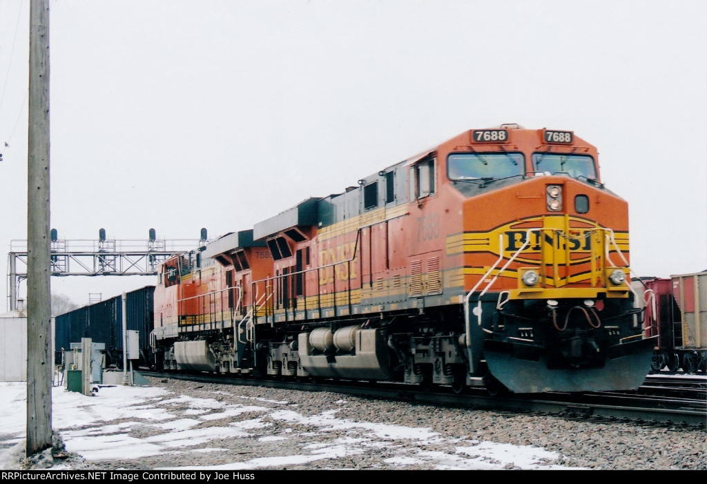 BNSF 7688 North